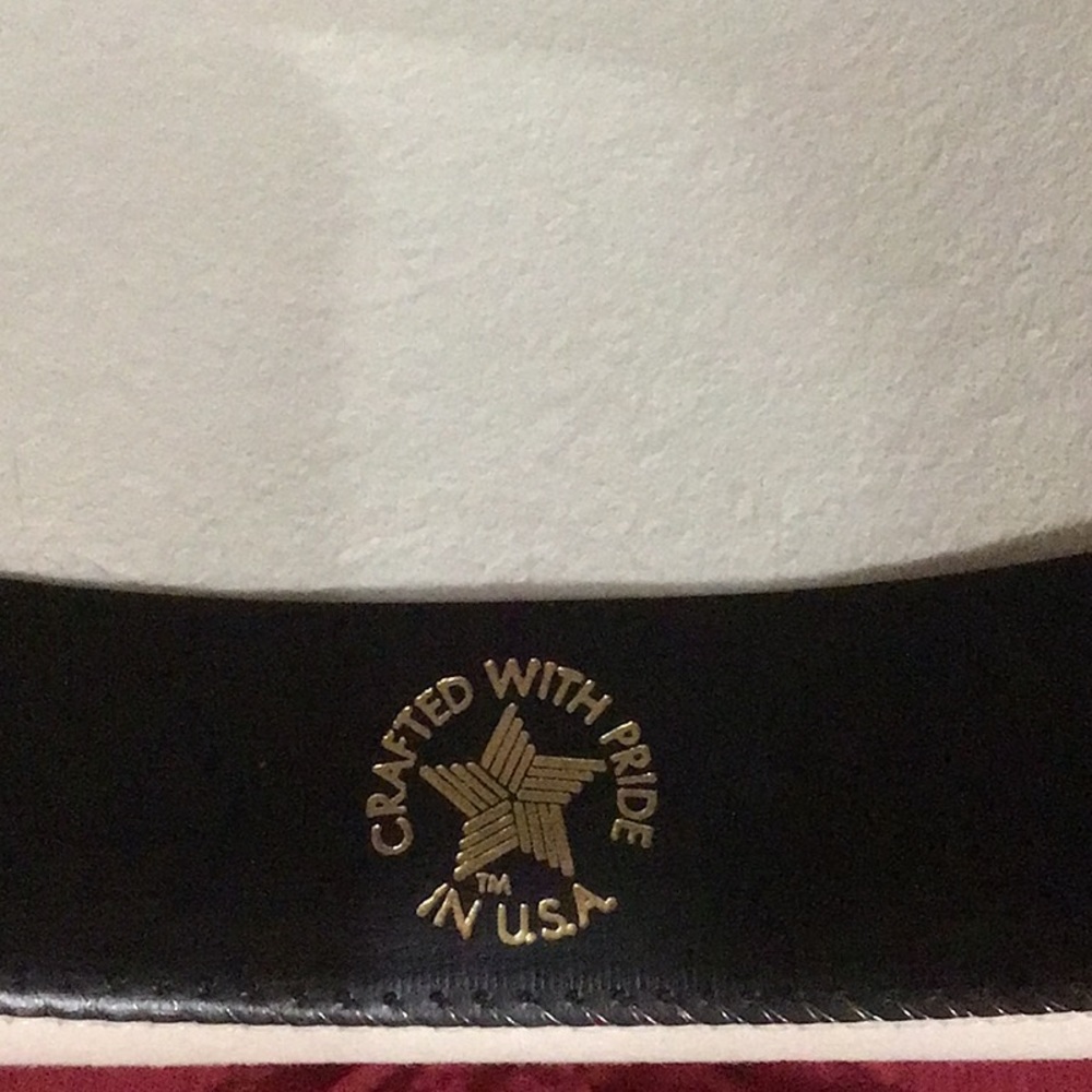 Boys Off White wool top hat large - Picture 2 of 4